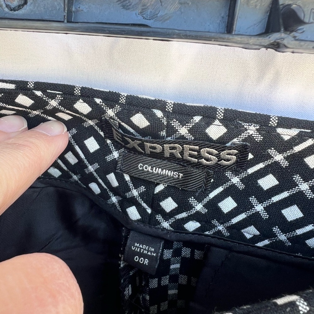 Express Geometric Print Columnist Pants Black Whi… - image 6